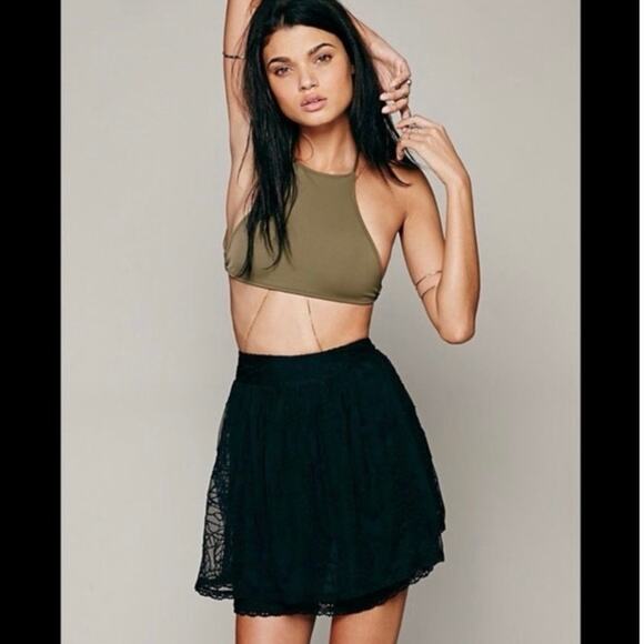 FREE PEOPLE Floral Embroidered Lace Mesh Sheer Black Lined Skater Skirt Size XS - Picture 10 of 10